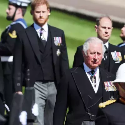 Insider verrät: Prinz Harry hat sich heimlich mit seinem Vater getroffen