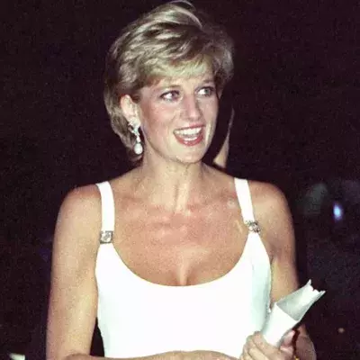 Mal ganz anders: Seltenes Bild von Diana mit langen Haaren