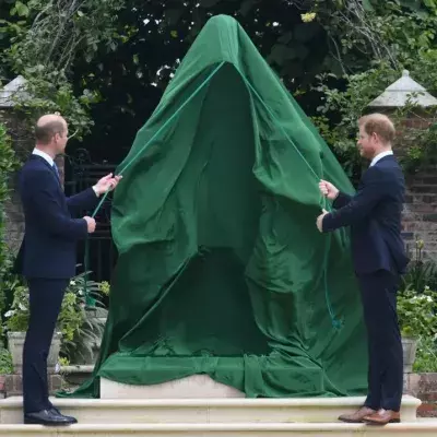 Nach vier Jahren Arbeit ist heute Dianas Statue enthüllt worden