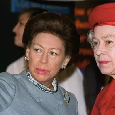 Queen mit Schwester 
