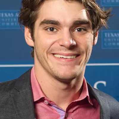 RJ Mitte — Wikimedia Commons