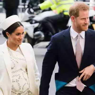 "Tapferkeit, Hoffnung und Liebe": Die wahre Bedeutung hinter Meghans Babybauch-Foto