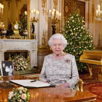 Wie testet die Queen ihre Bediensteten?