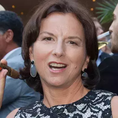 Claudia Obert 