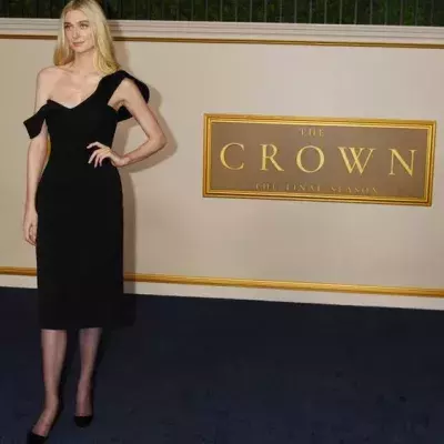 Premiere der finalen "The Crown"-Staffel: Elizabeth Debicki präsentiert Diana-Look