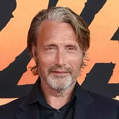 Unglaublich! Bond-Bösewicht Mads Mikkelsen vergaß "Casino Royale"-Drehbuch im Flieger