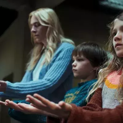 Deutsche Serie "Liebes Kind" führt die weltweiten Netflix-Charts an