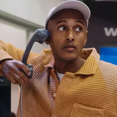 Teddy Teclebrhan erhält eigene Show bei Prime Video