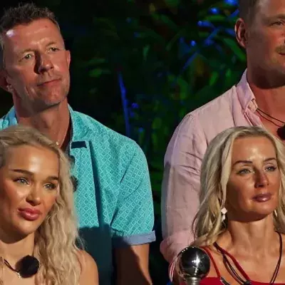 "Kampf der Realitystars": Stunk-Star kommt mit Mittelfinger durch