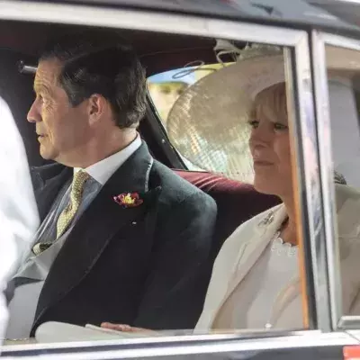 "The Crown": Setbilder zeigen Hochzeit von Charles und Camilla