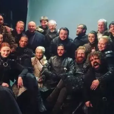 Game of Thrones: Die Schauspieler veröffentlichen Fotos von hinter den Kulissen