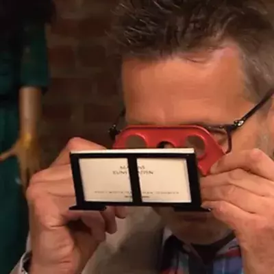 Bares für Rares: Aktfotos mit Brille sorgen für Staunen
