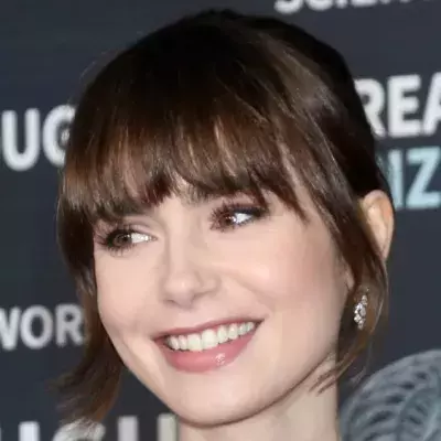 Lily Collins steht wieder für "Emily in Paris" vor der Kamera
