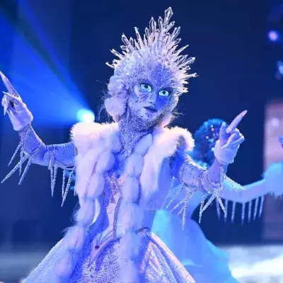 Die Eisprinzessin gewinnt "The Masked Singer"