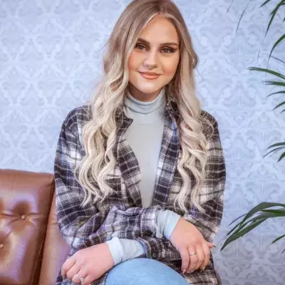 Estefania Wollny hat ihren Freund lange vor ihrer Familie geheim gehalten