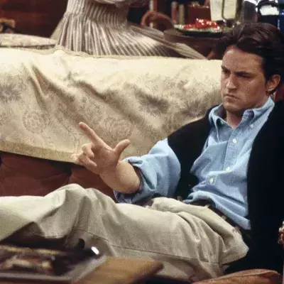 Friends: Matthew Perrys Vater spielt in der Serie mit und niemandem ist es aufgefallen!