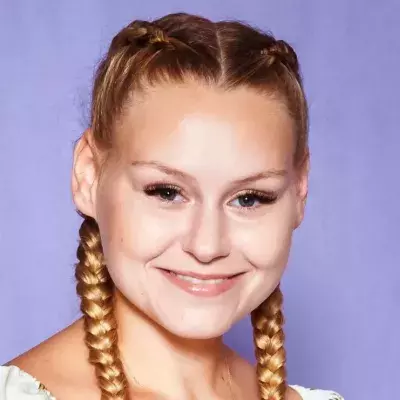 Sarah-Jane Wollny