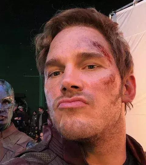 „Gestern war der schönste Tag in unserem Leben. Wir sind vor Gott, unseren Familien und denen, die wir lieben, zu Mann und Frau geworden. Es war sehr vertraut, bewegend und voller Emotionen,“ schreibt Chris Pratt auf Instagram