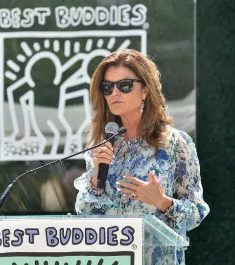 Und Maria Shriver ist