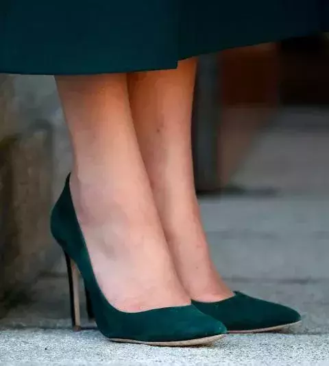 Die tannengrünen Pumps von Kate Middleton