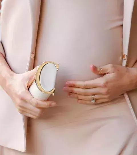 Erst kürzlich schenkt ihr Prinz Harry einen Ring, den der Goldschmied der Queen höchstpersönlich angefertigt hat.