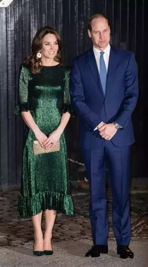 Kate Middleton mit einem grünen Kleid  