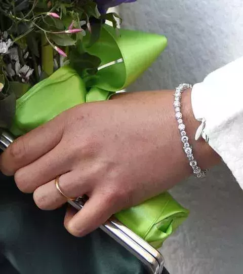 Und 23 Armbänder!