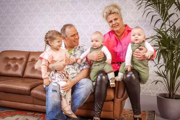 Silvia und ihre Enkel